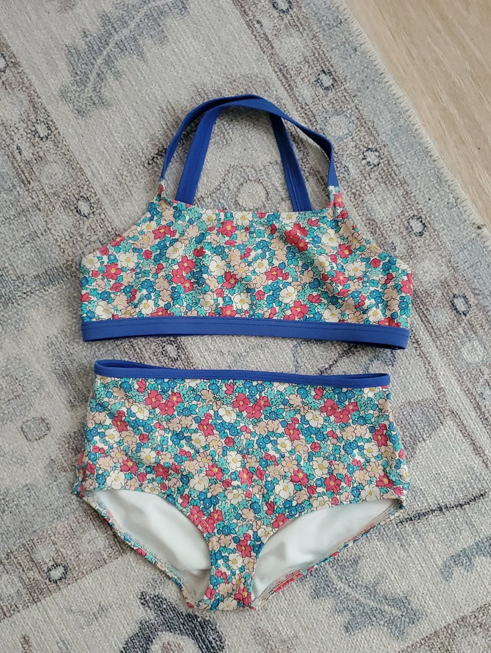 Mini Boden Girls Floral Two-Piece Cross-Back Bikini Set Swimsuit Sz9-10